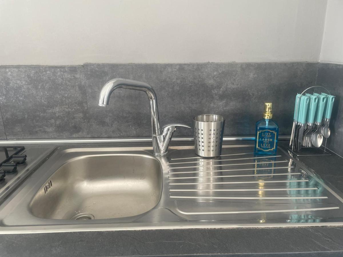 Airport Apartment Happyhouse Fiumicino Zewnętrze zdjęcie